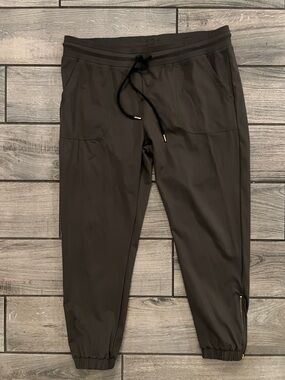ZYIA Men's Jogger Pants - Olive Green